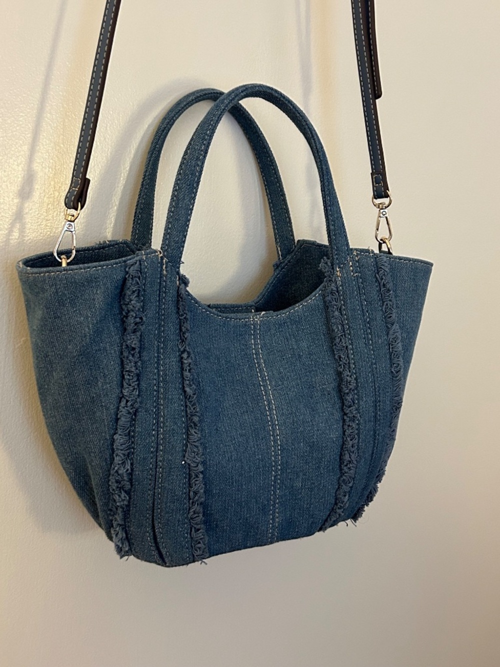 True Religion Atlas Frayed Medium Tote Bag - Picture 2 of 3